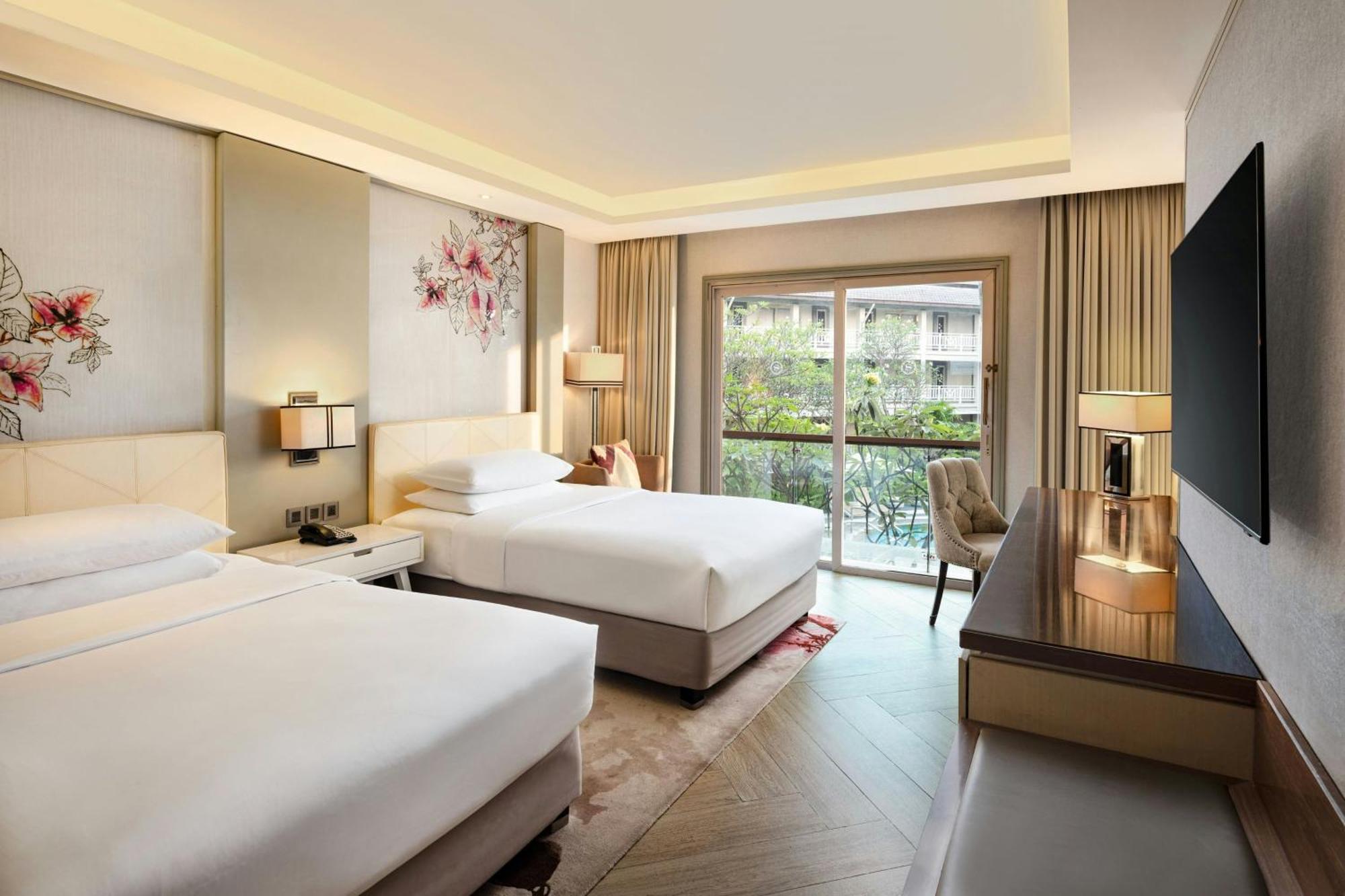 Sheraton Bandung Hotel & Towers Exterior photo